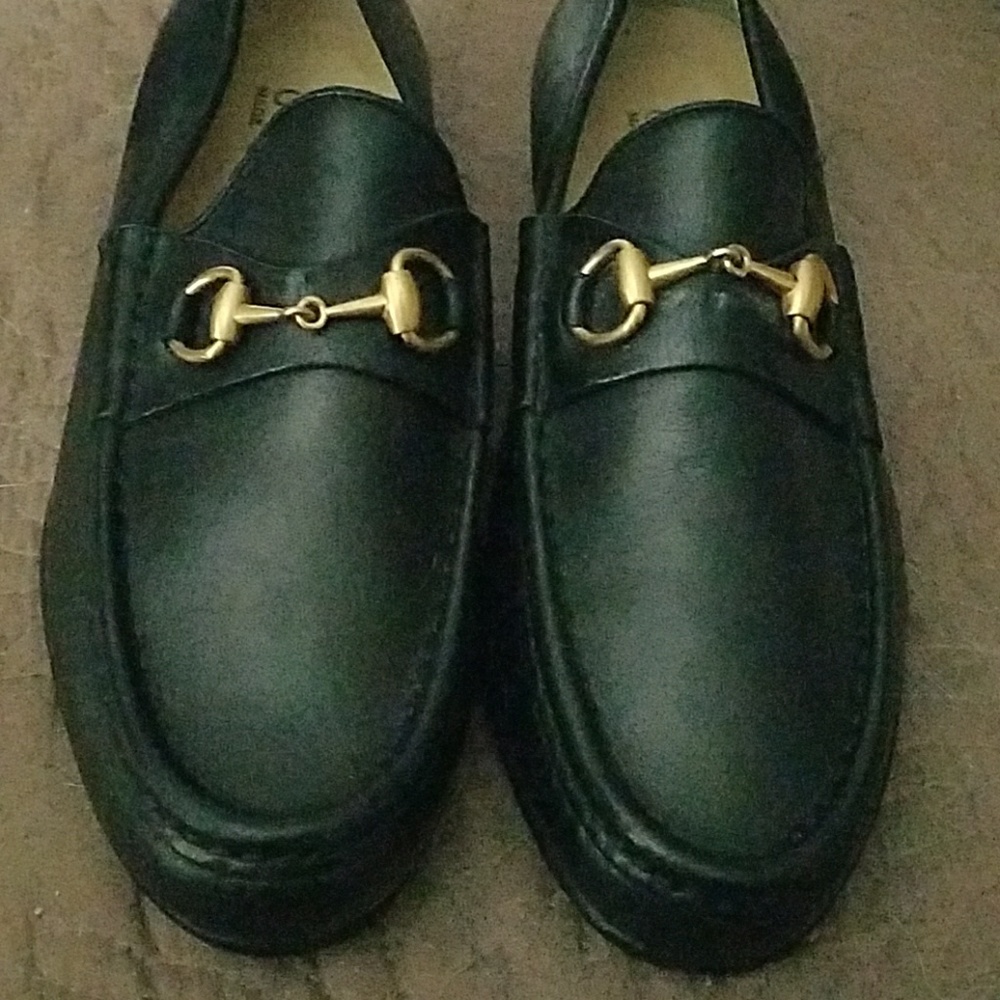 Gucci shoe's